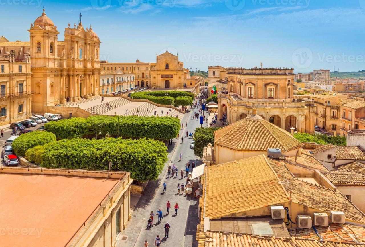 A Casa Tua Affitti Brevi Bed & Breakfast Noto Eksteriør bilde