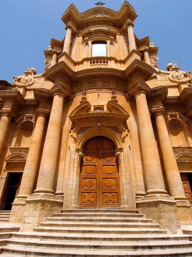 A Casa Tua Affitti Brevi Bed & Breakfast Noto Eksteriør bilde